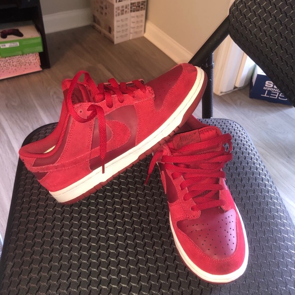 Nike Shoes - Gym red Nike dunks authentic
